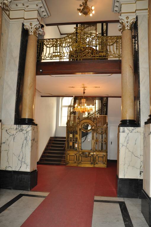 Hotel Pension Savoy Near Kurfuerstendamm Berlin Exterior photo